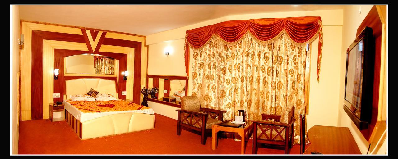 Hotel Nitesh Manāli Kültér fotó