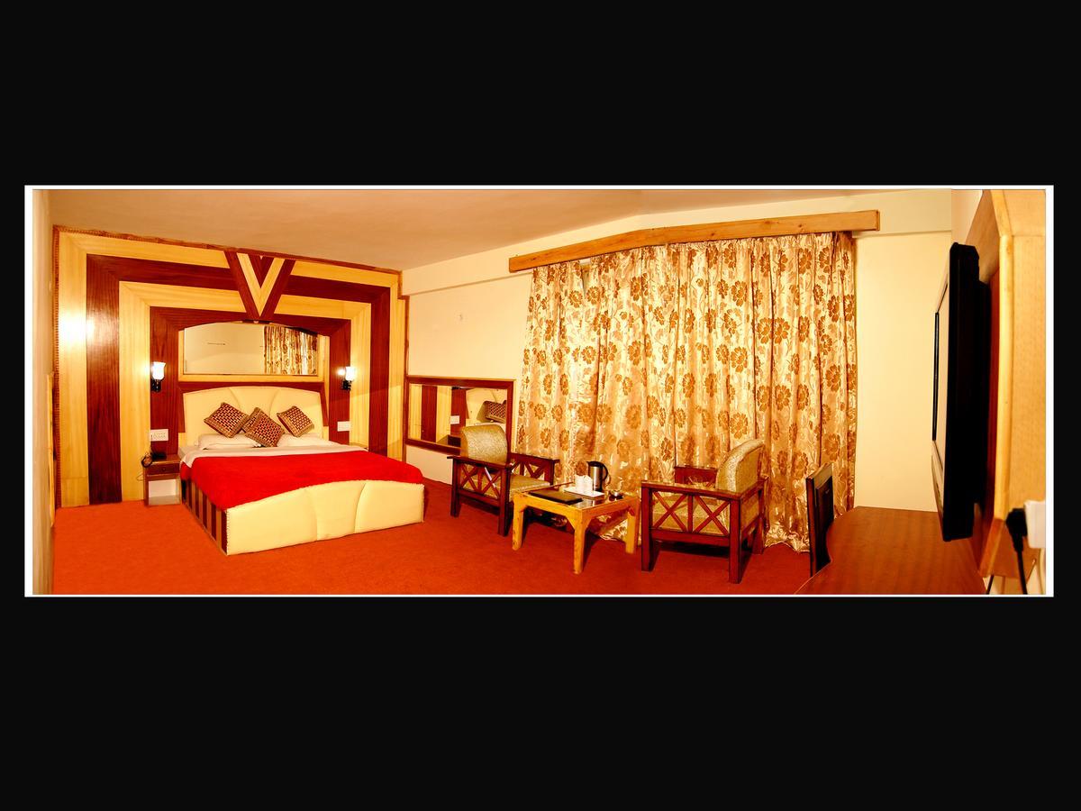 Hotel Nitesh Manāli Kültér fotó