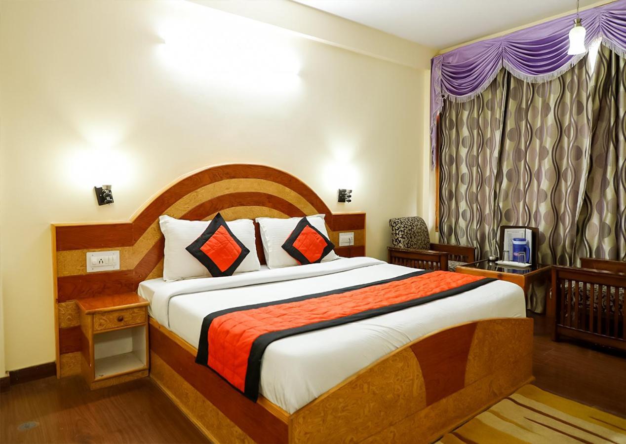 Hotel Nitesh Manāli Kültér fotó