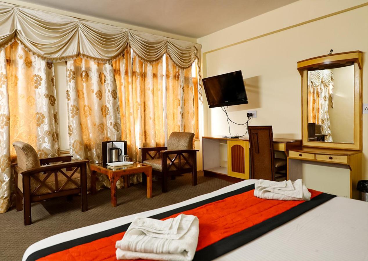 Hotel Nitesh Manāli Kültér fotó